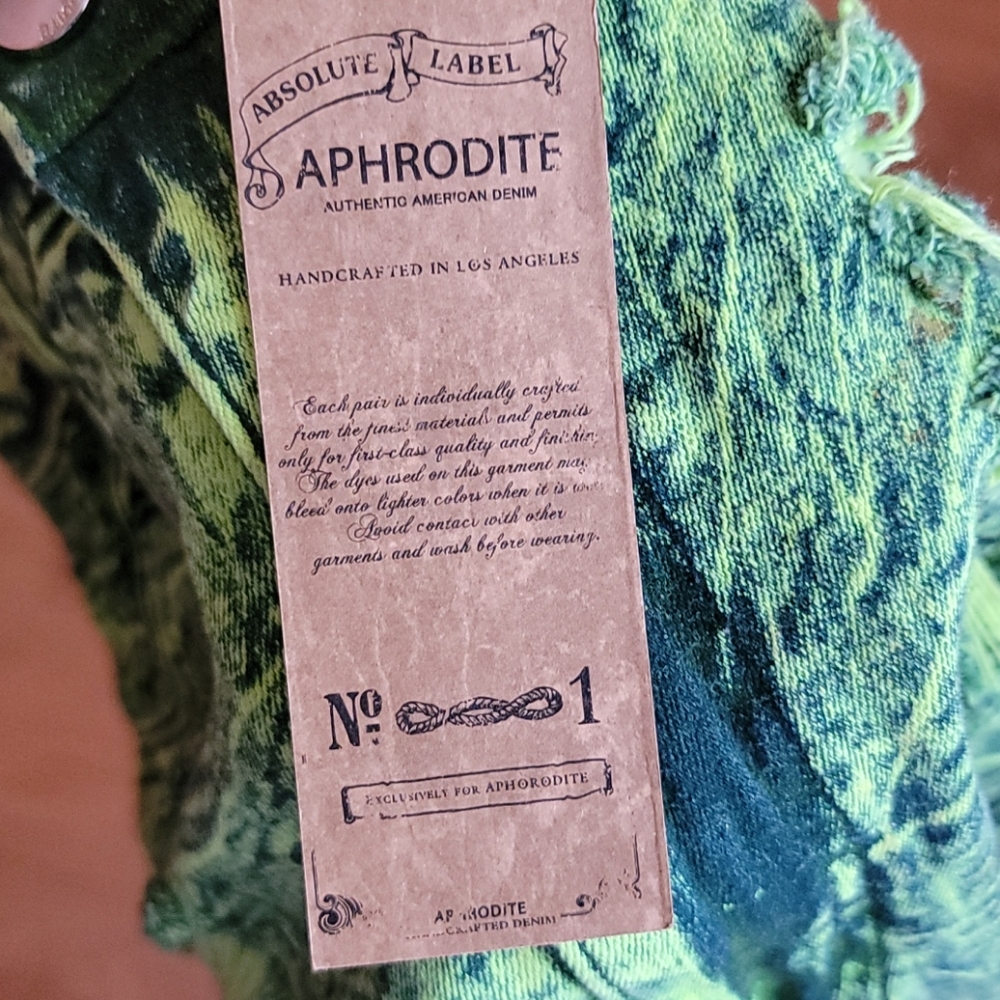 Aphrodite Shorts - image 8